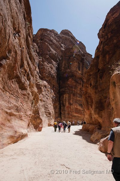 20100412_120924 D3.jpg - Petra gorge